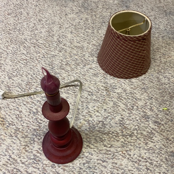 Burgundy Country Lamp - Picture 4 of 6